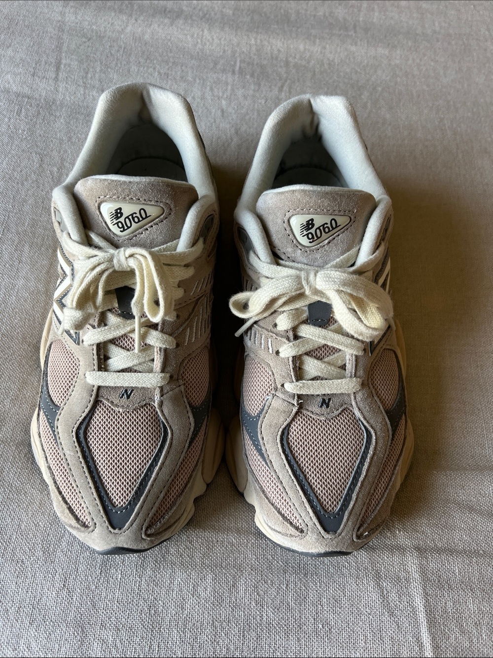 New Balance Women's 9060 Mesh Size 8